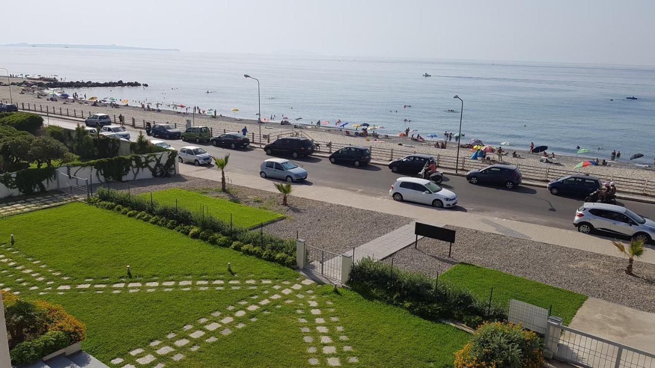 Appartamenti Vacanze Villa Meo Villafranca Tirrena Εξωτερικό φωτογραφία